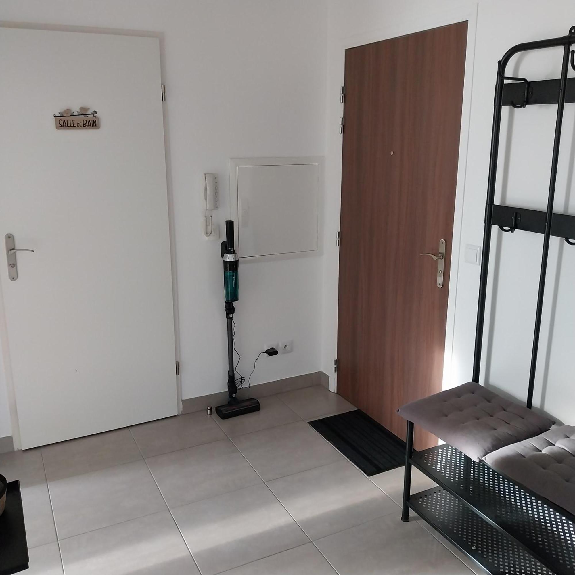 Appartement Cosy Proche Disney Ferrières-en-Brie Exteriör bild